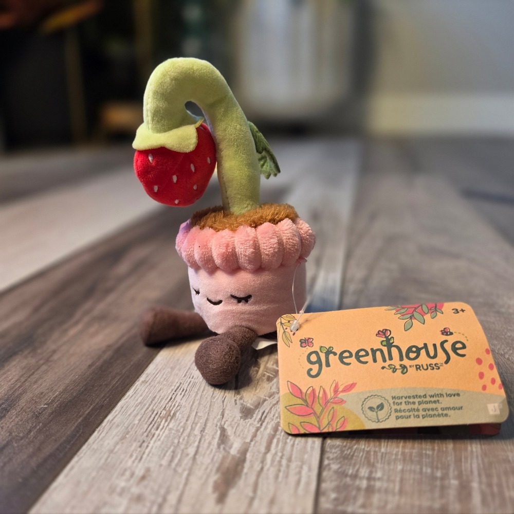 Russ Greenhouse Strawberry Plush Toy Unisex Small Pink NWT Potted Plant Kawaii - Picture 4 of 5